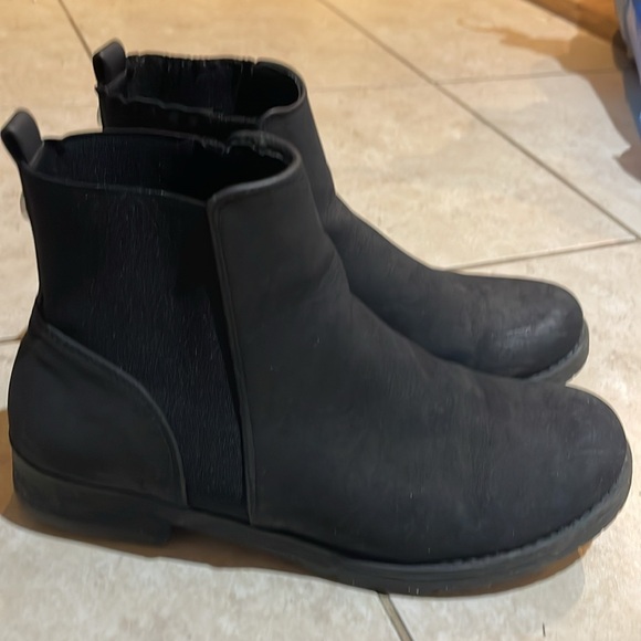 Steve Madden Boots size 38 - Picture 1 of 4